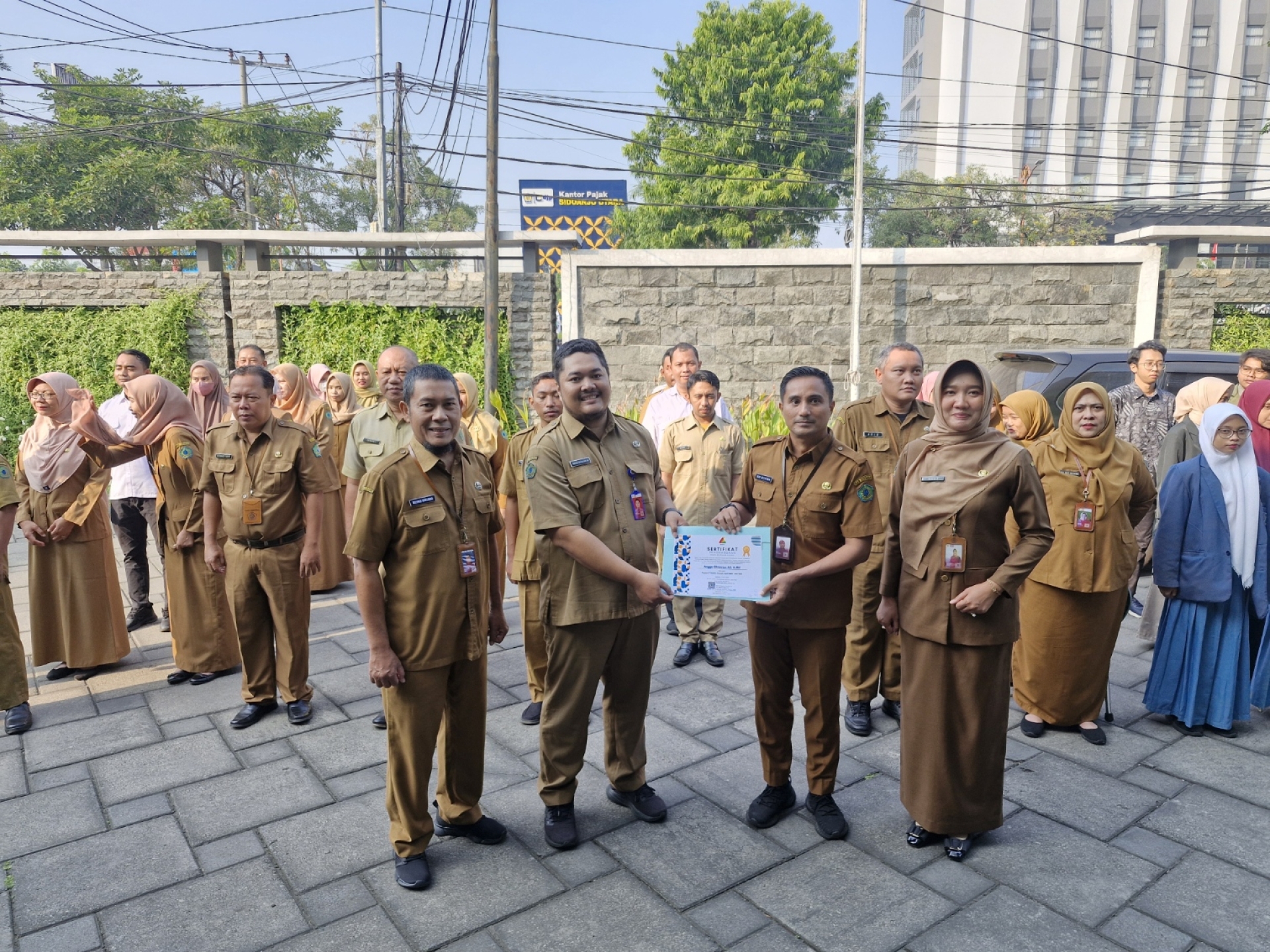 reward pegawai terbaik periode triwulan II